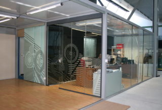 MKM Glass Design Studio Ltd. -Malerei