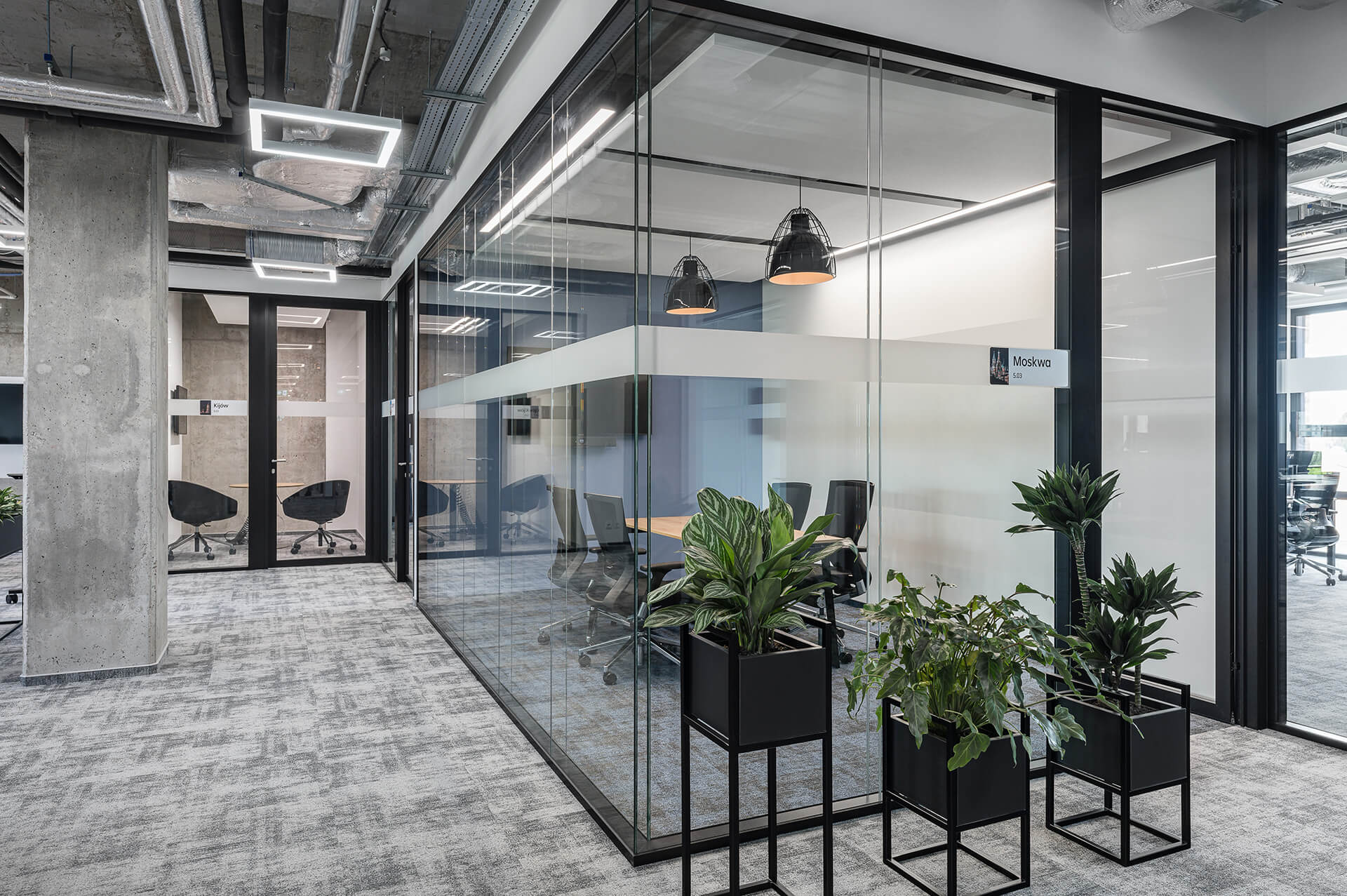 MKM Üveg - irodai üvegfalak